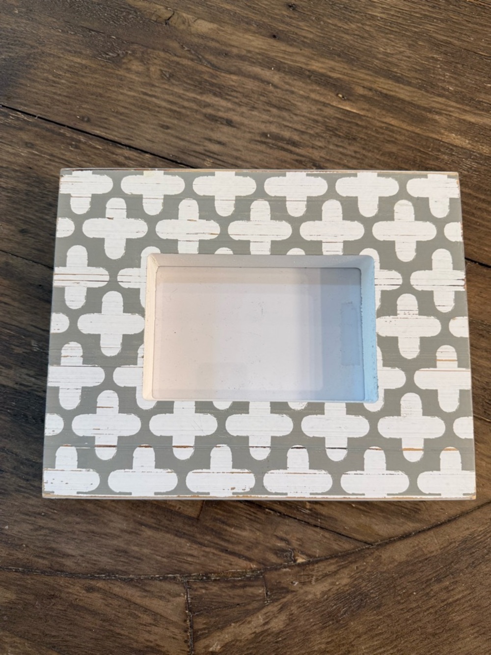 Mainstreet Collection Gray Clover 4x6 Distressed Wood Picture Frame Farmhouse